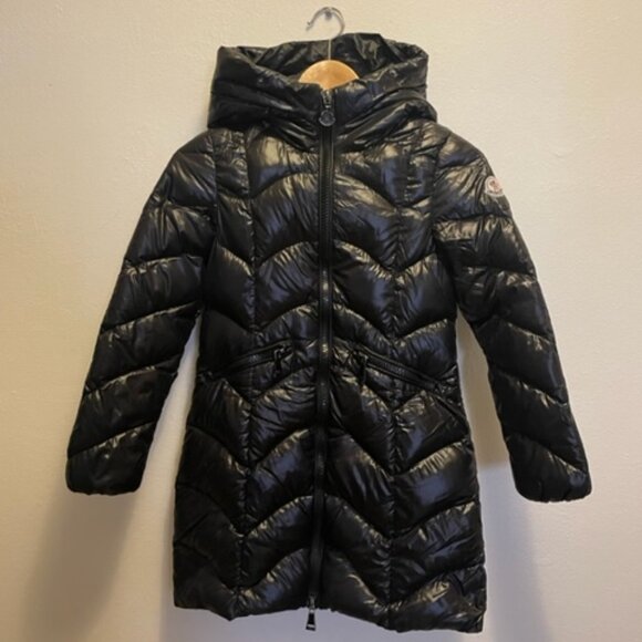 Moncler McKinley Giubotto girl's hooded puffer coat in black laque